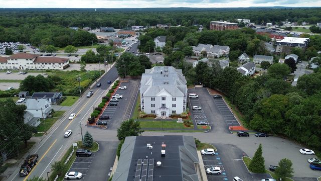 10 Felton St 105, Brockton, MA 02301