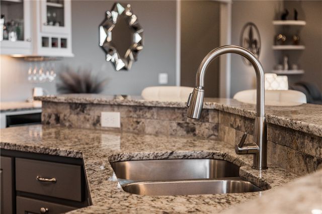 5805 W Murfield Drive, Rogers, AR 72758