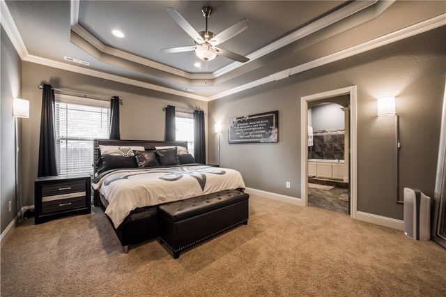 5805 W Murfield Drive, Rogers, AR 72758