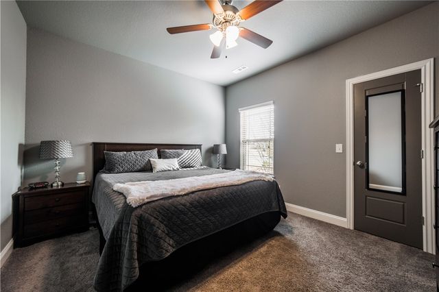 5805 W Murfield Drive, Rogers, AR 72758