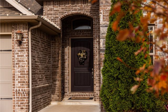 5805 W Murfield Drive, Rogers, AR 72758