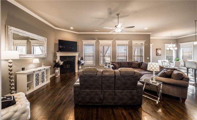 5805 W Murfield Drive, Rogers, AR 72758