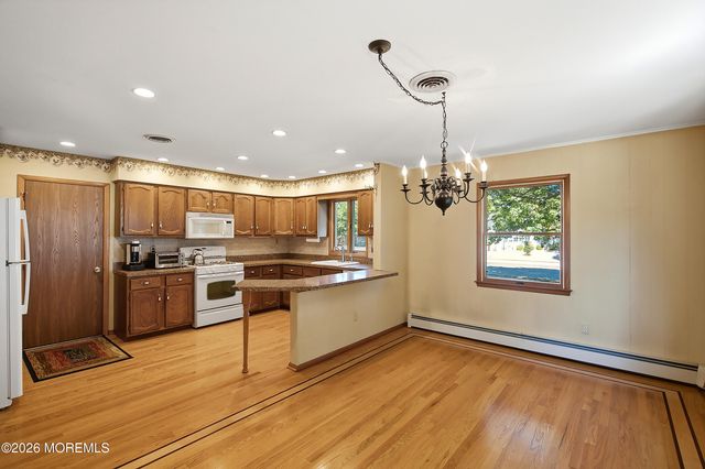 49 Westport Drive, Toms River, NJ 08757