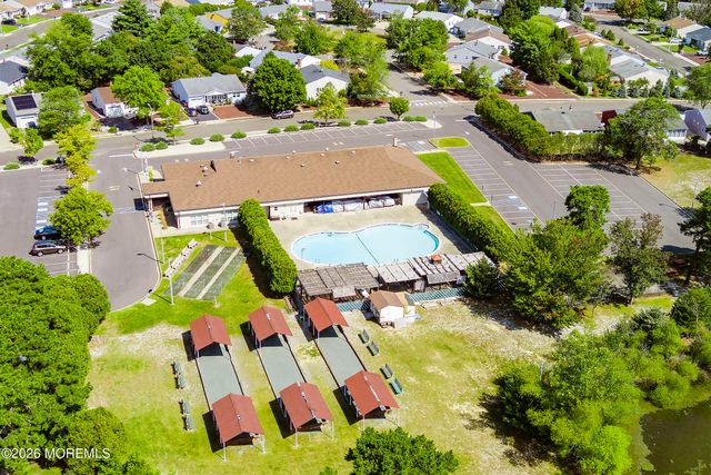 49 Westport Drive, Toms River, NJ 08757