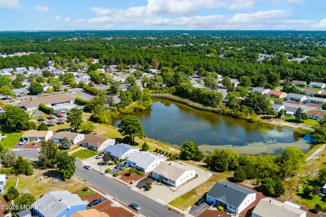 49 Westport Drive, Toms River, NJ 08757