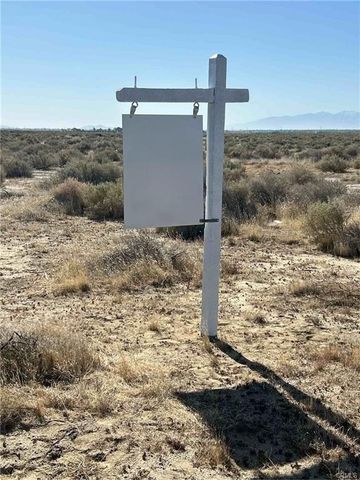 0 Vic Ave E-8 37th STW, Lancaster, CA 93536