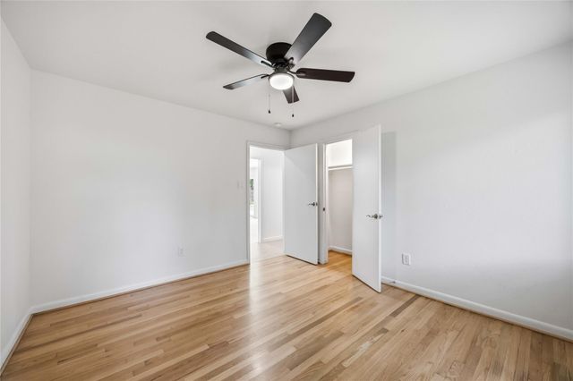 8419 Bluegate Court, Houston, TX 77025