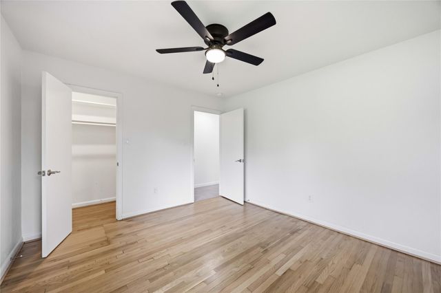 8419 Bluegate Court, Houston, TX 77025