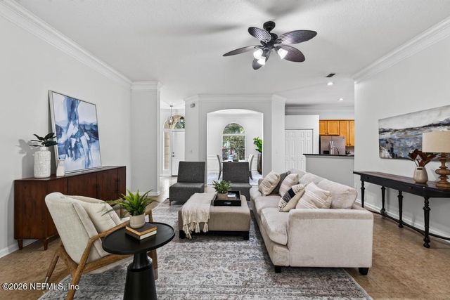 7883 CHASE MEADOWS Drive E, Jacksonville, FL 32256