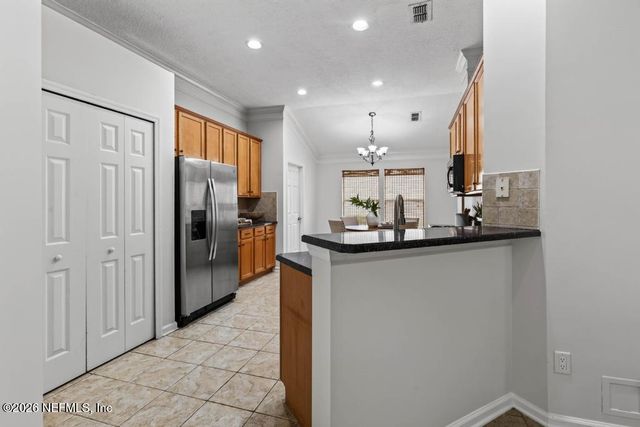 7883 CHASE MEADOWS Drive E, Jacksonville, FL 32256