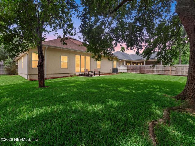 7883 CHASE MEADOWS Drive E, Jacksonville, FL 32256