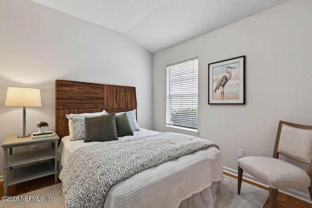 7883 CHASE MEADOWS Drive E, Jacksonville, FL 32256