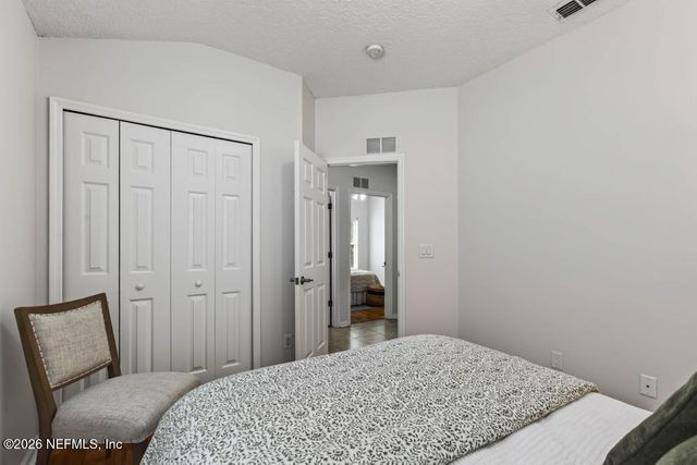 7883 CHASE MEADOWS Drive E, Jacksonville, FL 32256