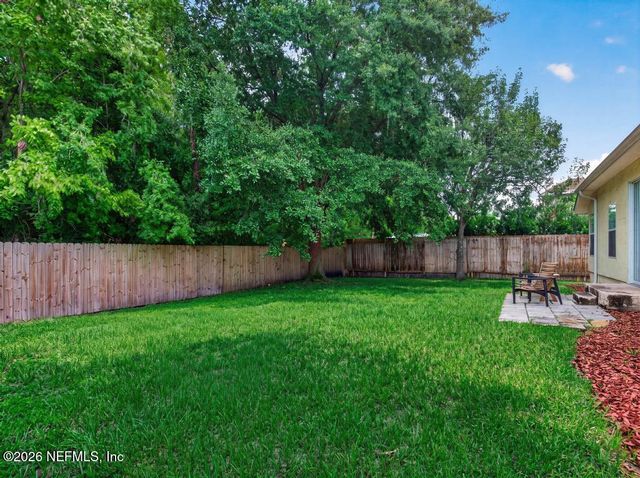 7883 CHASE MEADOWS Drive E, Jacksonville, FL 32256