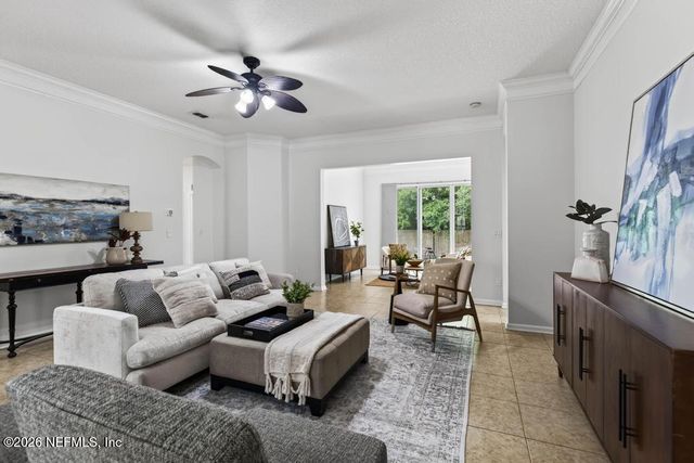 7883 CHASE MEADOWS Drive E, Jacksonville, FL 32256