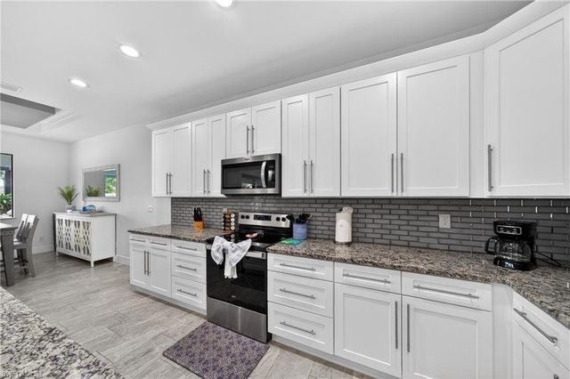 3833 SW 14th PL, Cape Coral, FL 33914