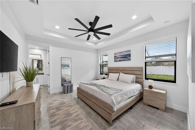 3833 SW 14th PL, Cape Coral, FL 33914