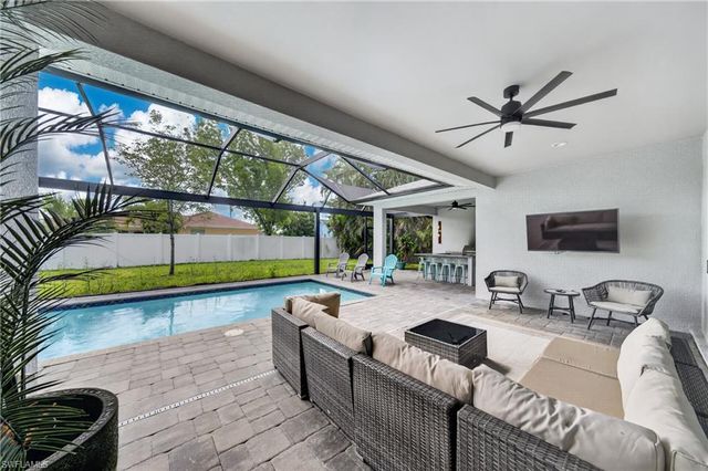 3833 SW 14th PL, Cape Coral, FL 33914