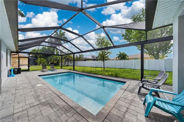 3833 SW 14th PL, Cape Coral, FL 33914