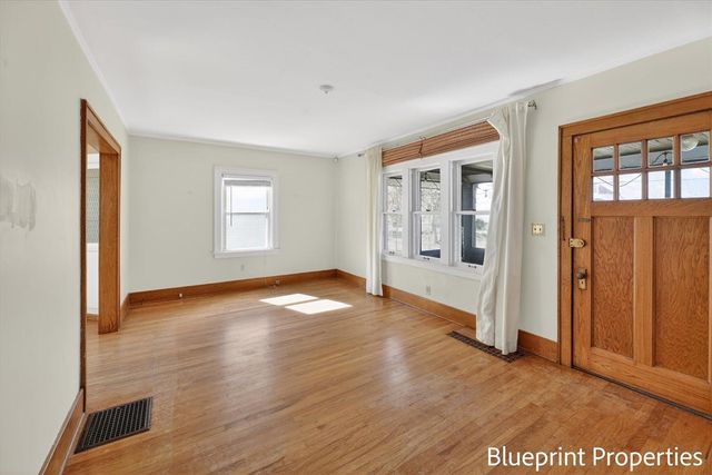 150 Mayfield Avenue, Grand Rapids, MI 49503