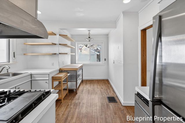 150 Mayfield Avenue, Grand Rapids, MI 49503