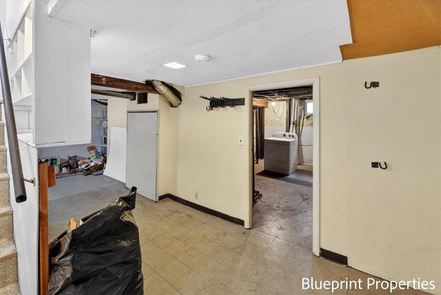 150 Mayfield Avenue, Grand Rapids, MI 49503