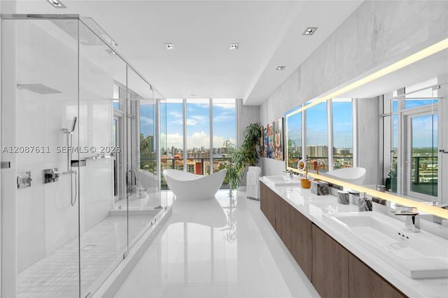 330 Sunny Isles Blvd 5-TS01, Sunny Isles Beach, FL 33160