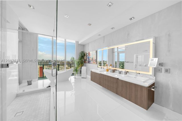330 Sunny Isles Blvd 5-TS01, Sunny Isles Beach, FL 33160