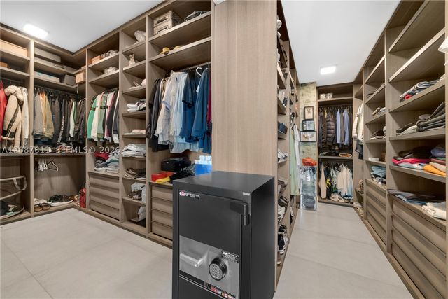 330 Sunny Isles Blvd 5-TS01, Sunny Isles Beach, FL 33160