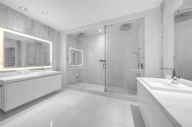 330 Sunny Isles Blvd 5-TS01, Sunny Isles Beach, FL 33160