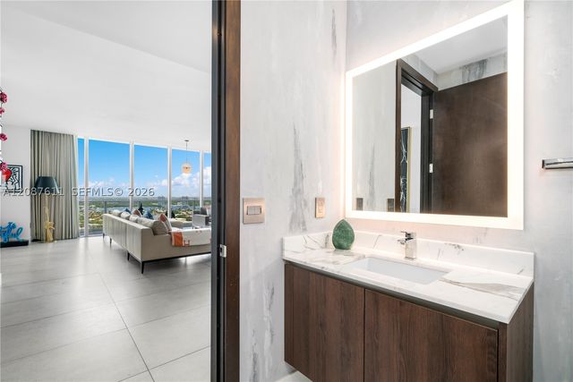 330 Sunny Isles Blvd 5-TS01, Sunny Isles Beach, FL 33160