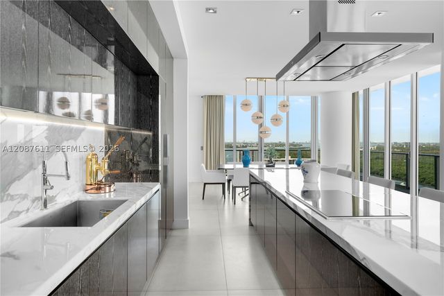 330 Sunny Isles Blvd 5-TS01, Sunny Isles Beach, FL 33160