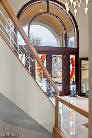 25 Brandon Court, Moreland Hills, OH 44022