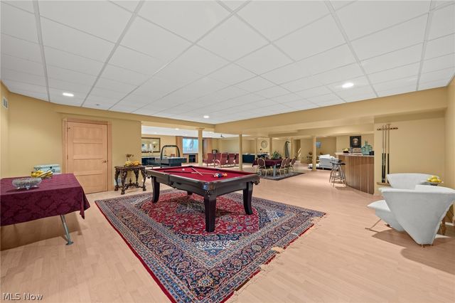 25 Brandon Court, Moreland Hills, OH 44022