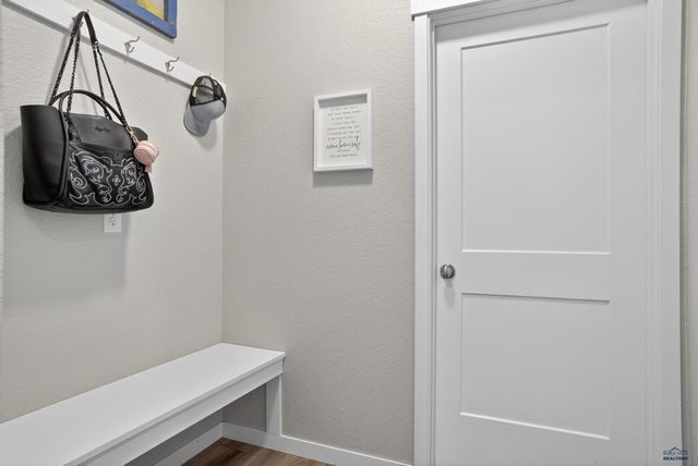 3002 HAZELNUT LN, Rapid City, SD 57703