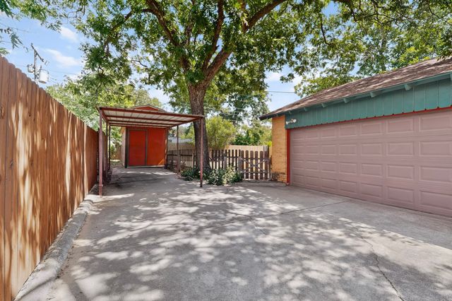 3017 Primrose Avenue, Fort Worth, TX 76111