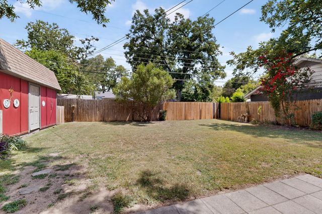 3017 Primrose Avenue, Fort Worth, TX 76111