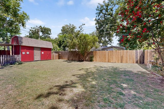3017 Primrose Avenue, Fort Worth, TX 76111