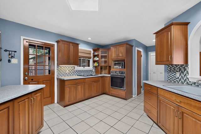 3017 Primrose Avenue, Fort Worth, TX 76111