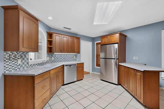 3017 Primrose Avenue, Fort Worth, TX 76111