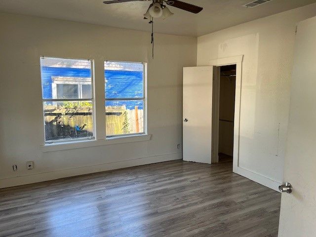 1430 Padgitt Avenue, Dallas, TX 75203