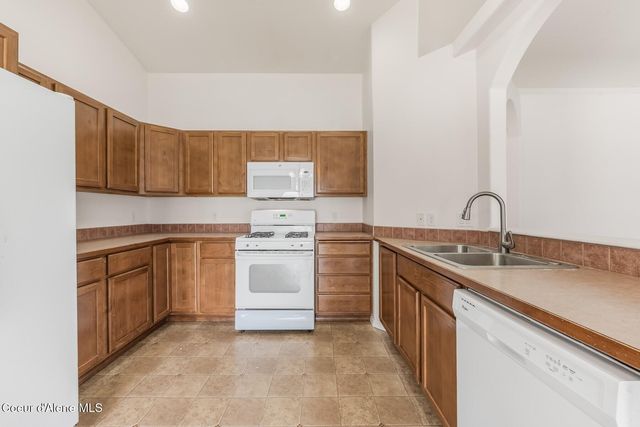2633 N Partridge Lp, Post Falls, ID 83854
