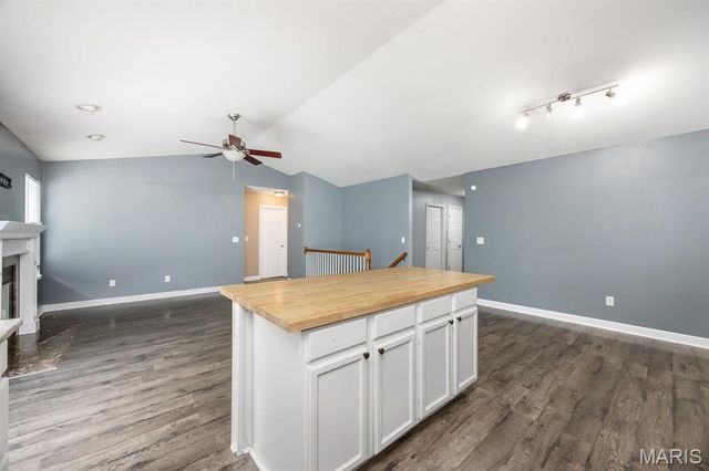 2130 Streamview Court, O'fallon, IL 62269