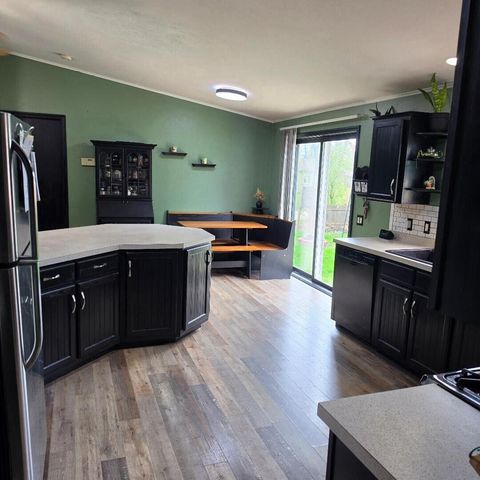 N1143 Linden ROAD, Genoa City, WI 53128