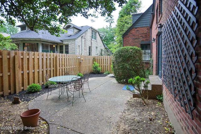 513 Emery Rd, Louisville, KY 40206
