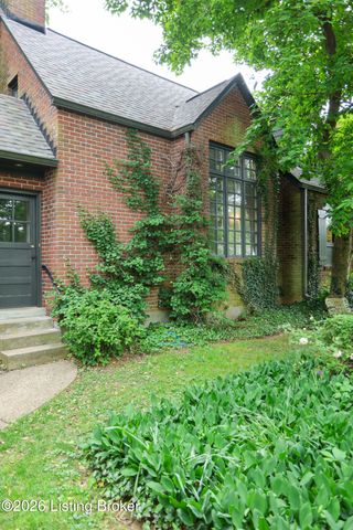 513 Emery Rd, Louisville, KY 40206