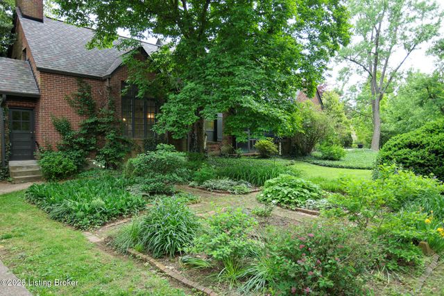 513 Emery Rd, Louisville, KY 40206