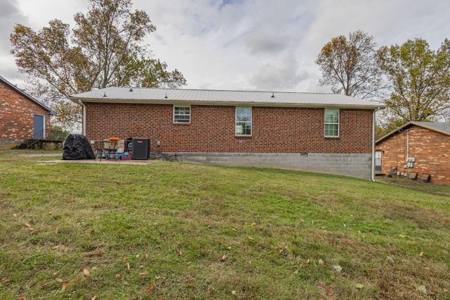 248 Walnut Crest Dr, Gallatin, TN 37066