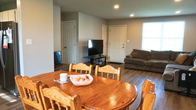 248 Walnut Crest Dr, Gallatin, TN 37066