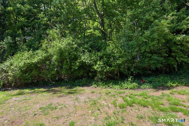 2390 State Street 2U, Hamden, CT 06517